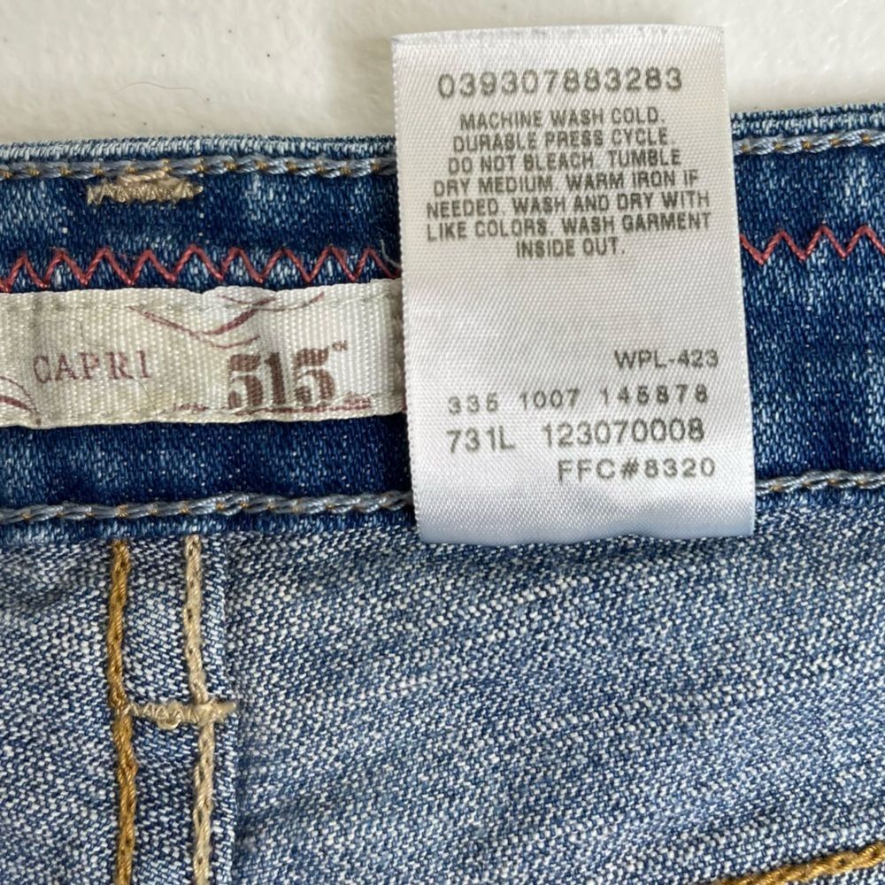 Levis 515 Capri Jeans Blue Denim Mid Rise Sewn Cuff Cotton Spandex Womens Size 4 - Picture 8 of 12